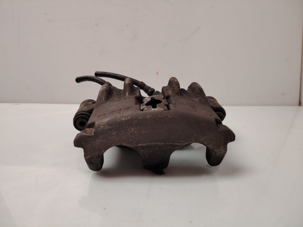 PINZA DE FRENO DELANTERA DERECHA 136887