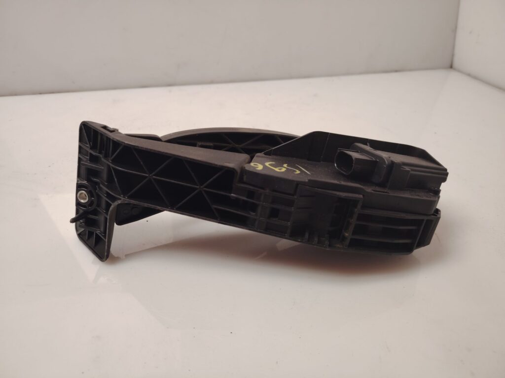 POTENCIOMETRO PEDAL 138431