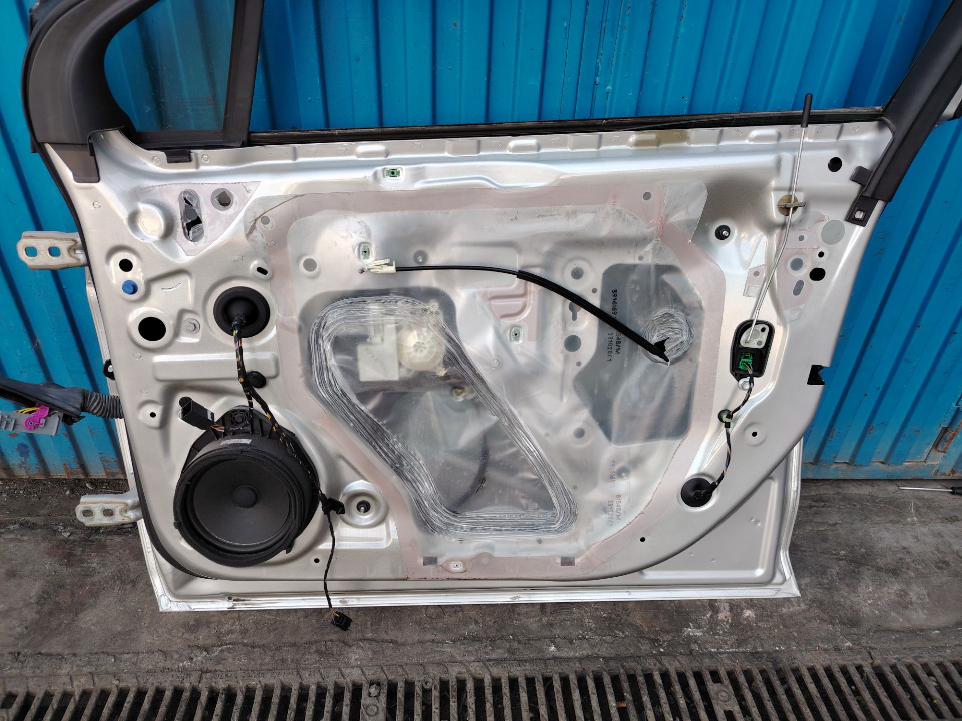 PUERTA DELANTERA DERECHA 137645