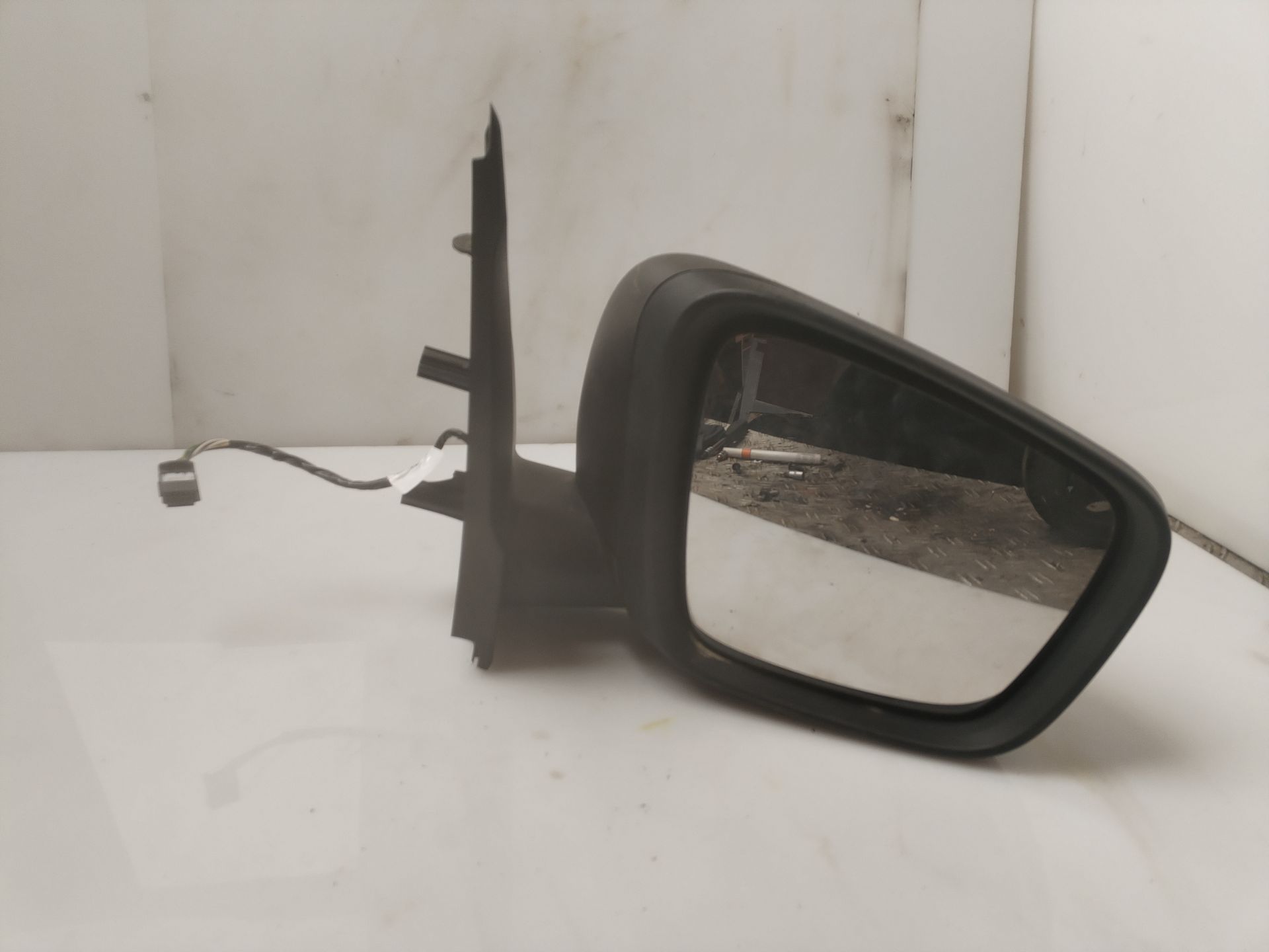 RETROVISOR DERECHO 138168