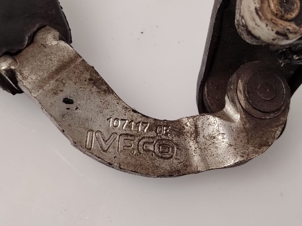 SOPORTE / GUIA PUERTA CORREDERA 137799