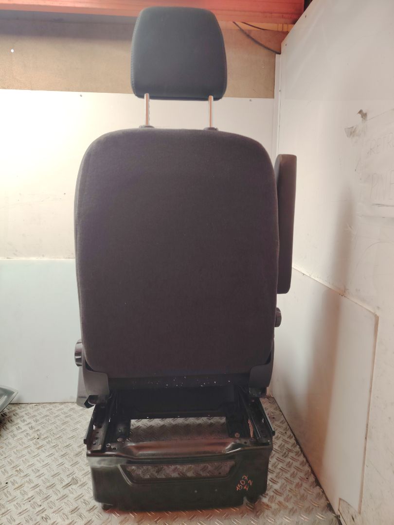 ASIENTO DELANTERO IZQUIERDO 136733
