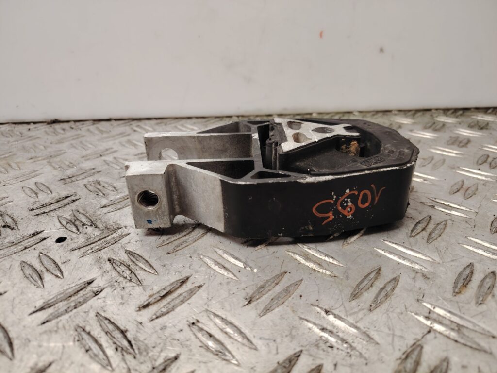 SOPORTE MOTOR 137965