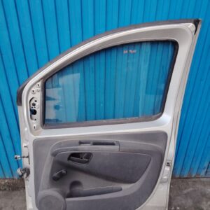 PUERTA DELANTERA DERECHA 137871