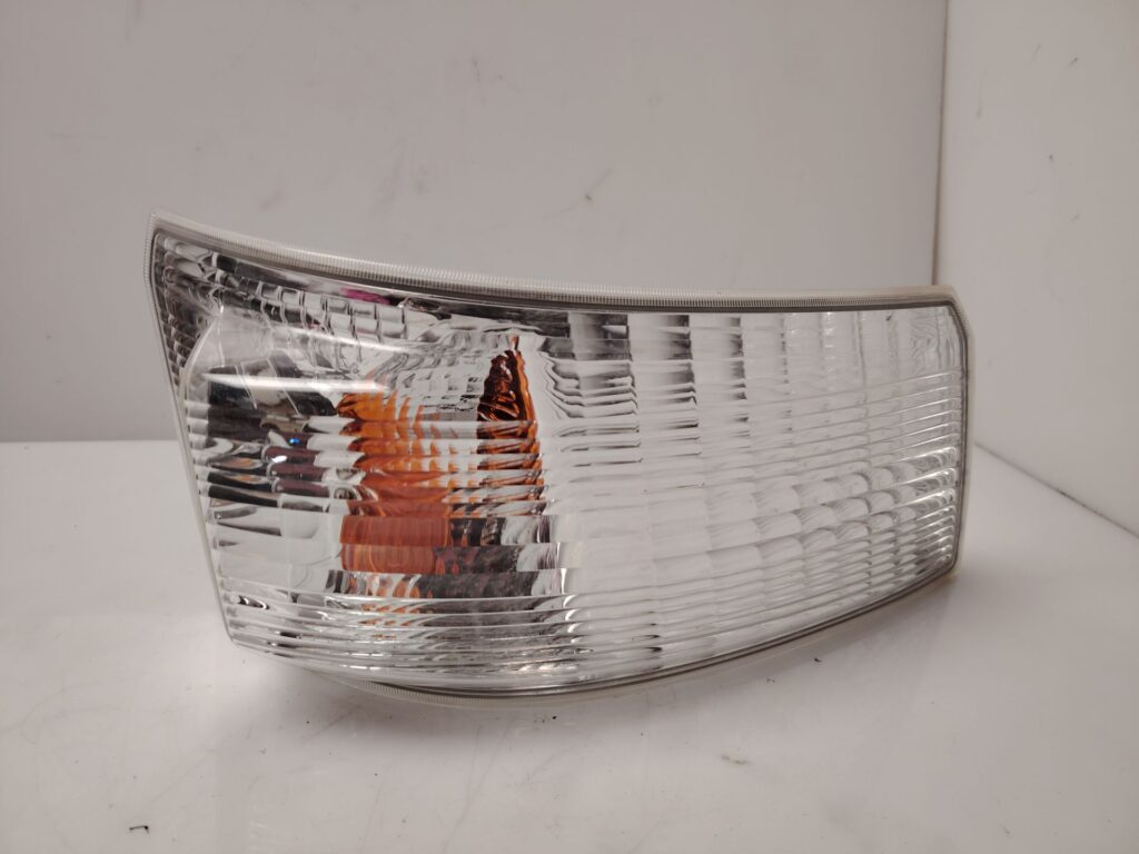 PILOTO DELANTERO DERECHO 137360