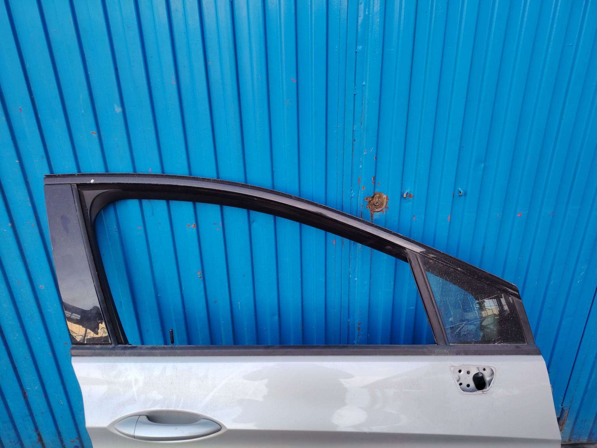 PUERTA DELANTERA DERECHA 137645