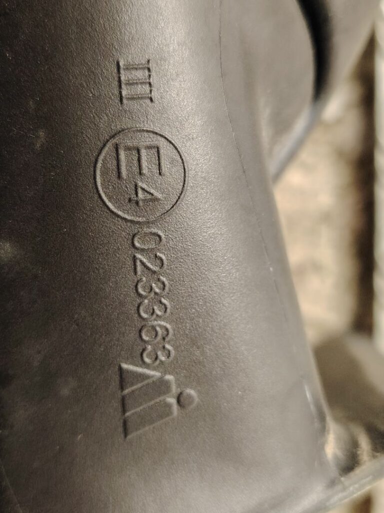 RETROVISOR IZQUIERDO 137890