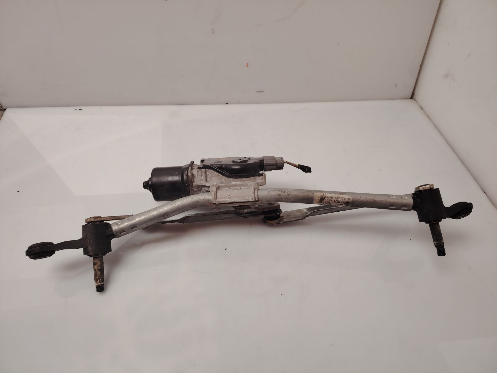 MOTOR LIMPIA DELANTERO 136787