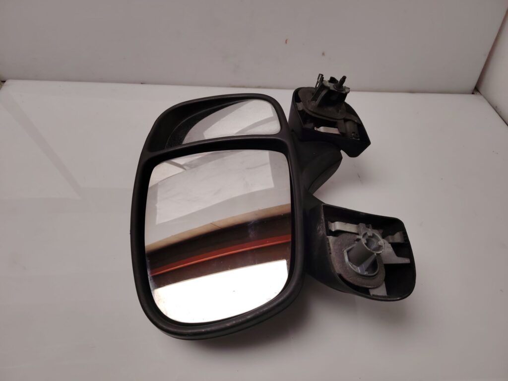 RETROVISOR DERECHO 137957