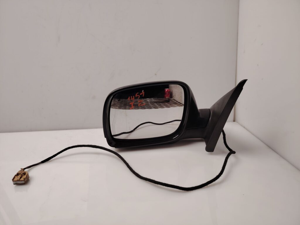 RETROVISOR IZQUIERDO 137528