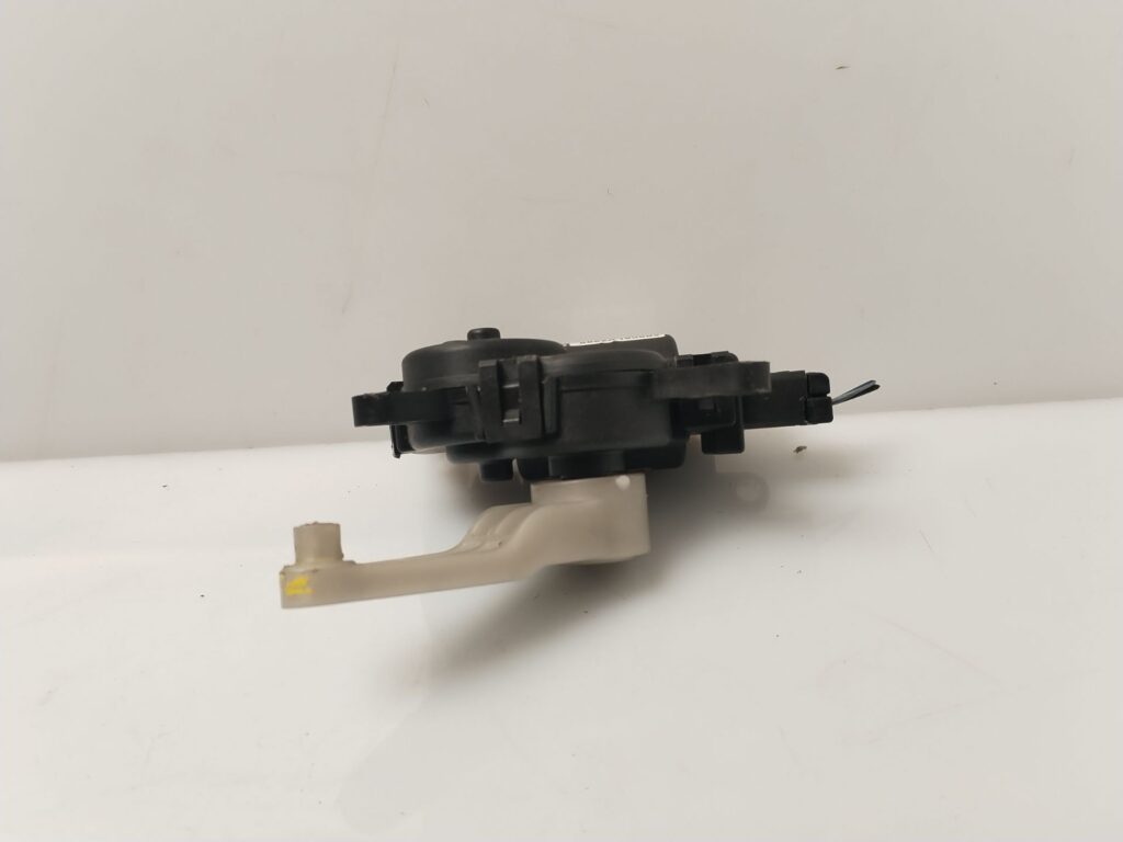 MOTOR APERTURA TRAMPILLA 136063