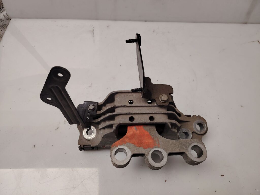 SOPORTE MOTOR 137444