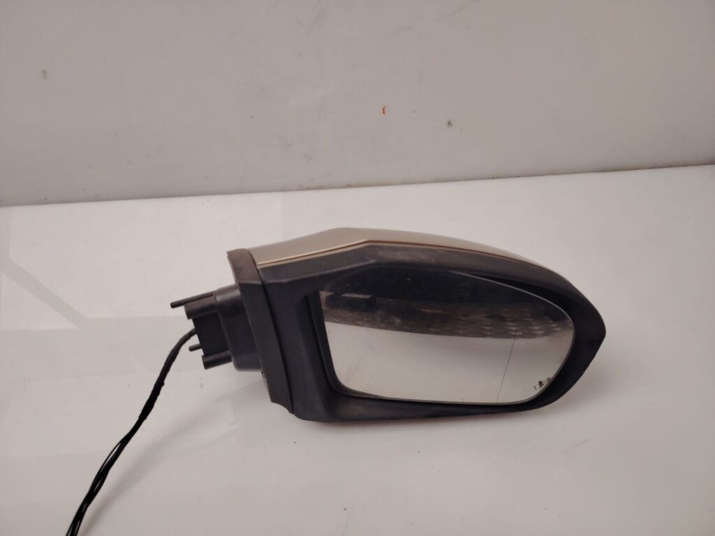 RETROVISOR DERECHO 137990