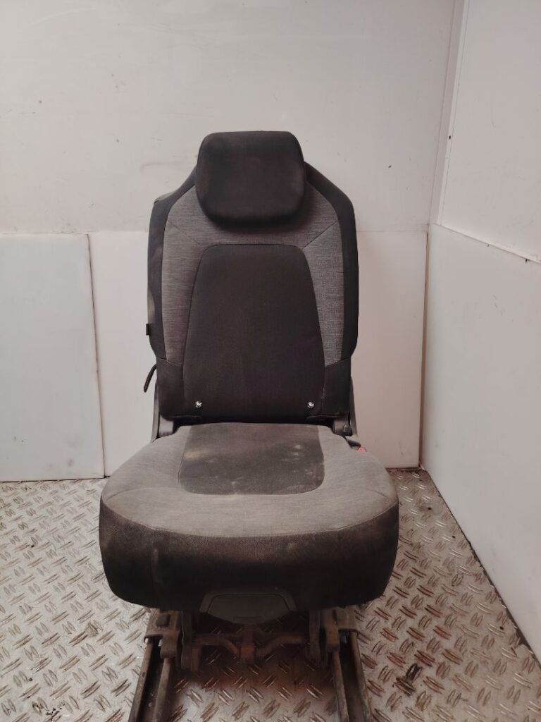 ASIENTO TRASERO MEDIO 136759