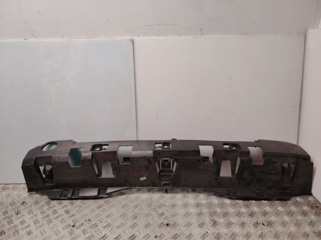 REFUERZO PARAGOLPES TRASERO 136481