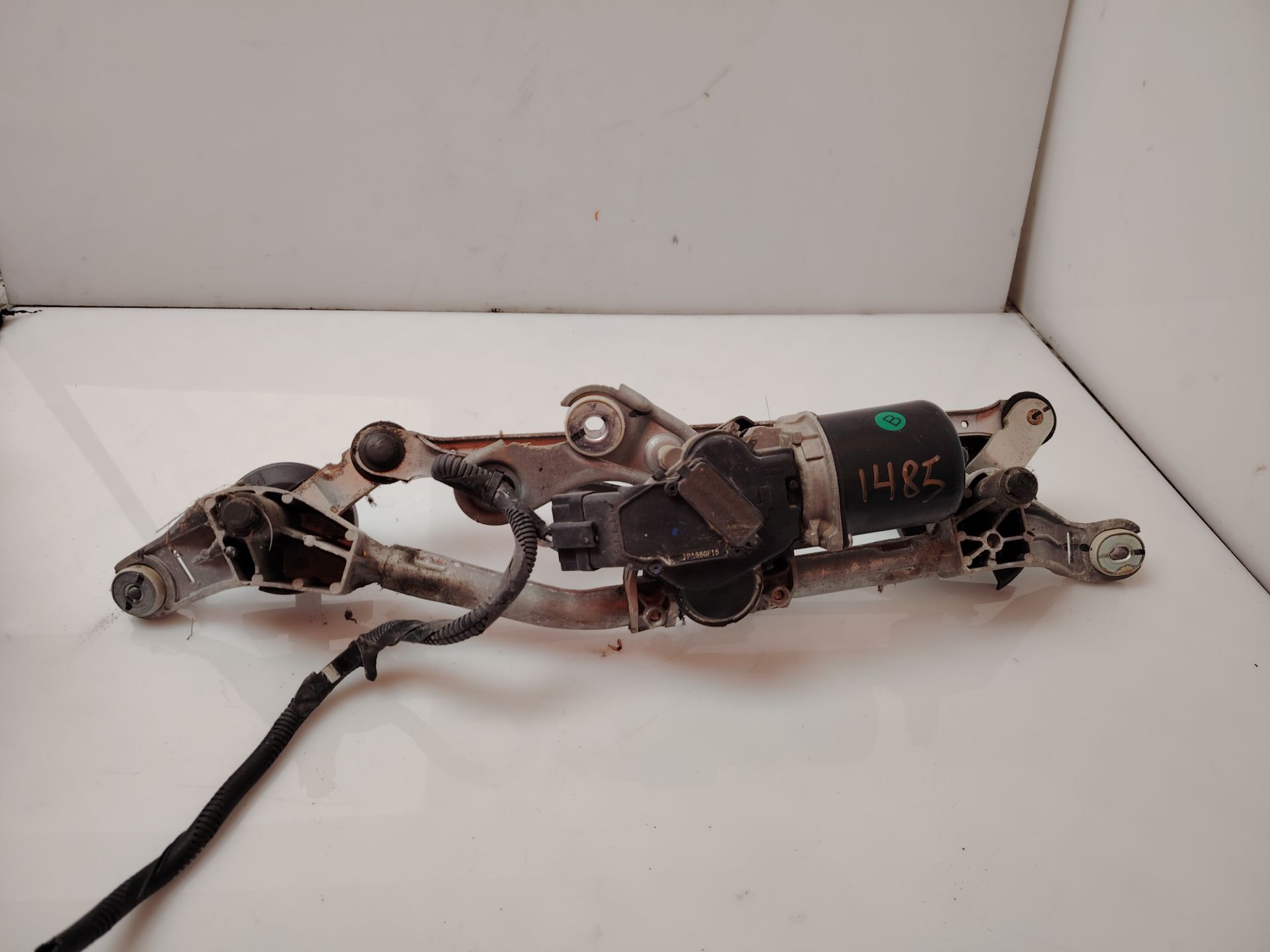MOTOR LIMPIA DELANTERO 137925
