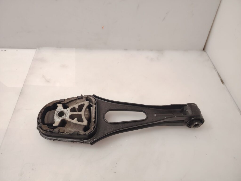 SOPORTE MOTOR 137214