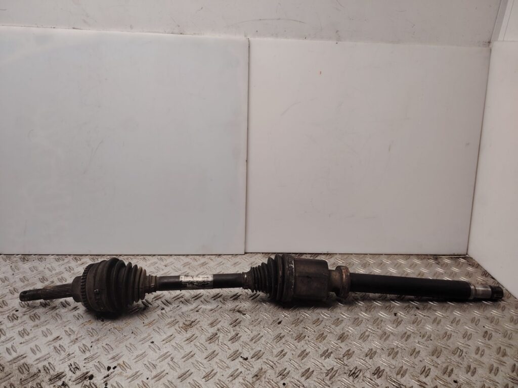 TRANSMISION DELANTERA DERECHA 137032