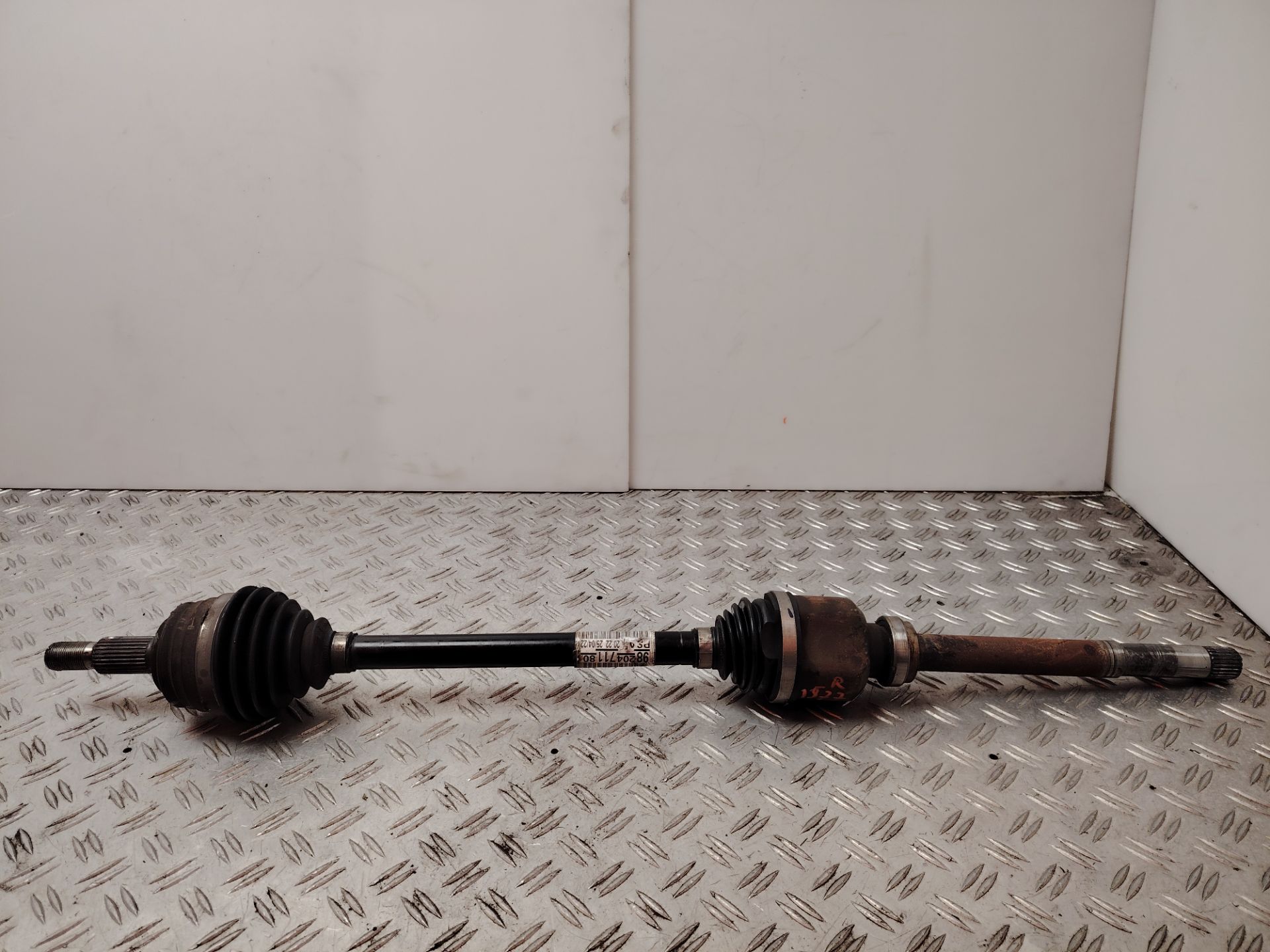 TRANSMISION DELANTERA DERECHA 137129