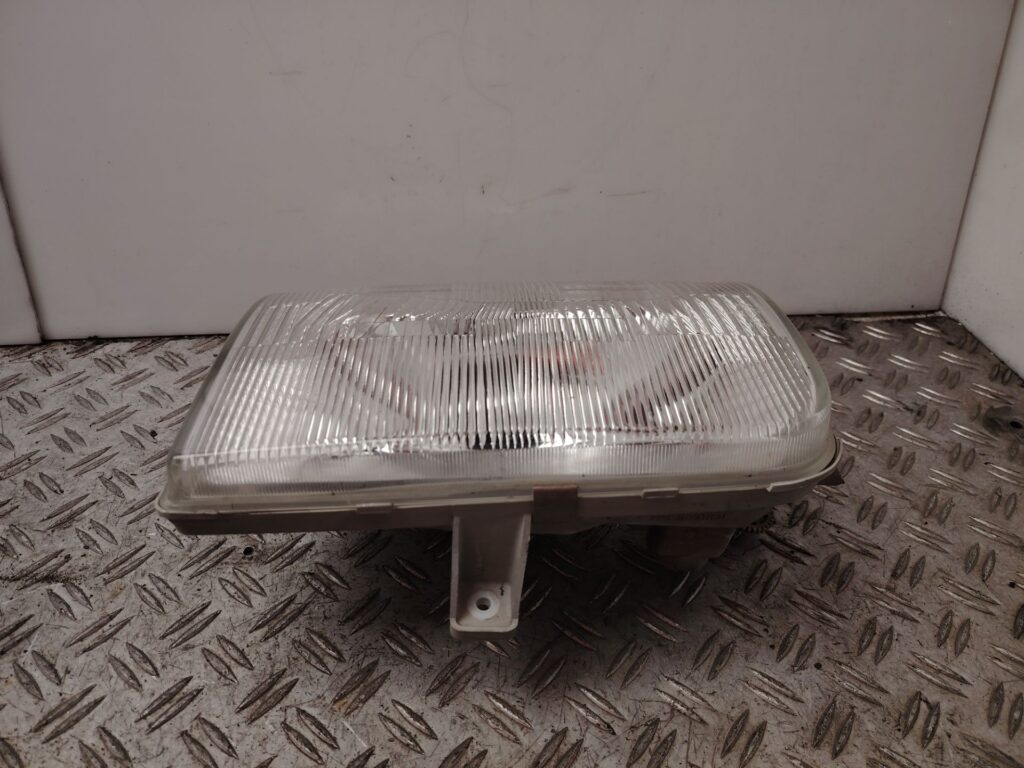 FARO IZQUIERDO 137012