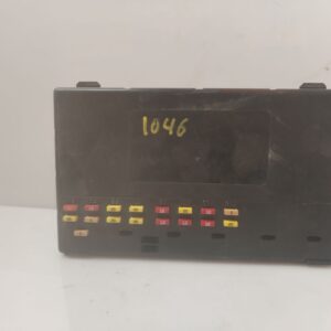 CAJA RELES / FUSIBLES 137689