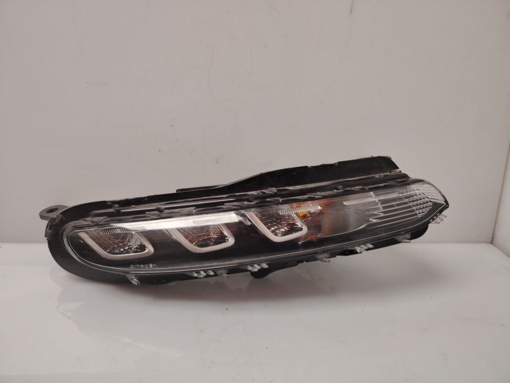 PILOTO DELANTERO DERECHO 137027