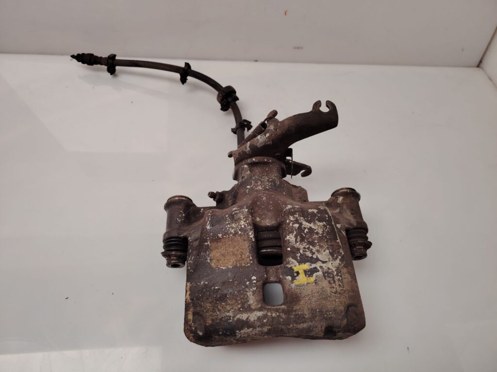 PINZA DE FRENO TRASERA IZQUIERDA 136883