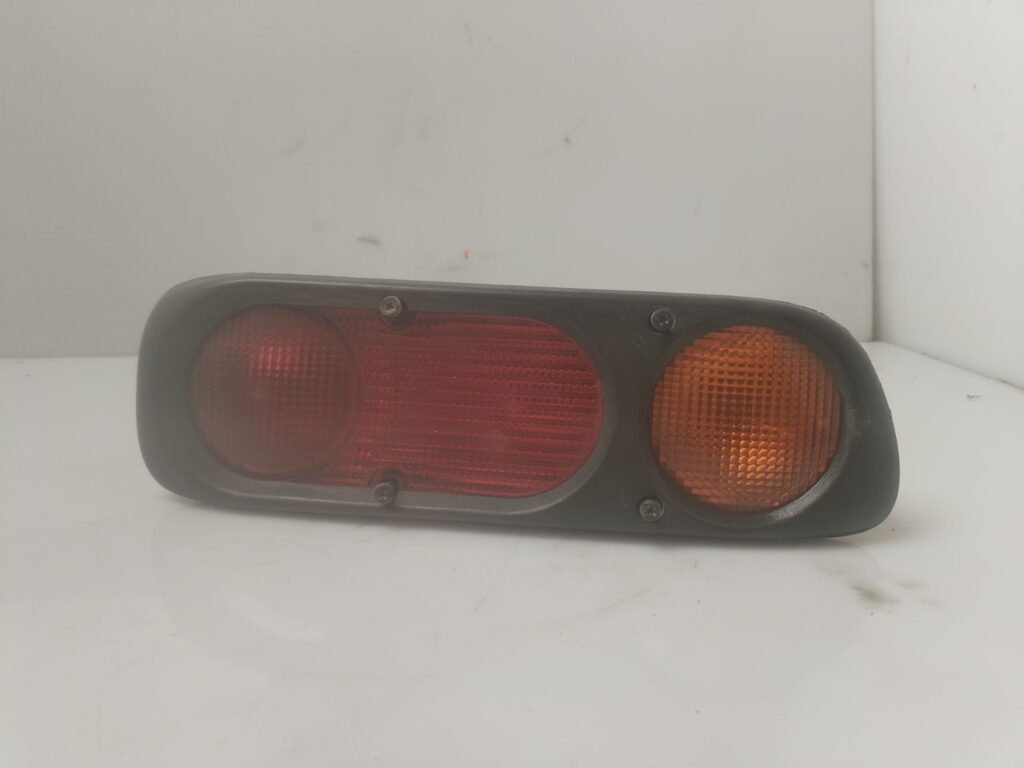 PILOTO TRASERO IZQUIERDO 137335