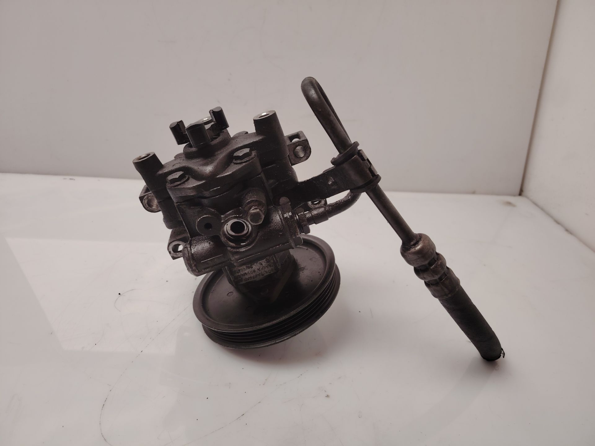 BOMBA DIRECCION 137036