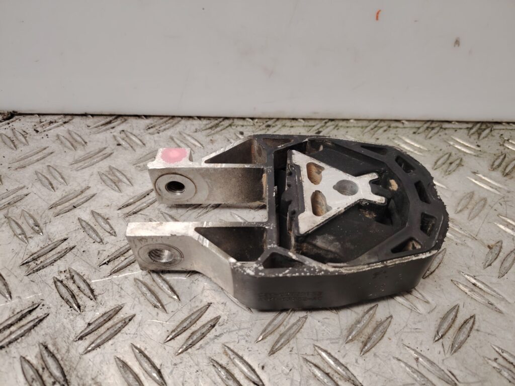 SOPORTE MOTOR 137965