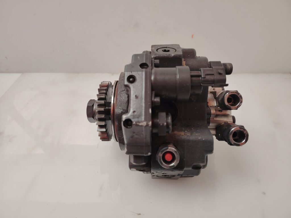 BOMBA INYECCION 137574