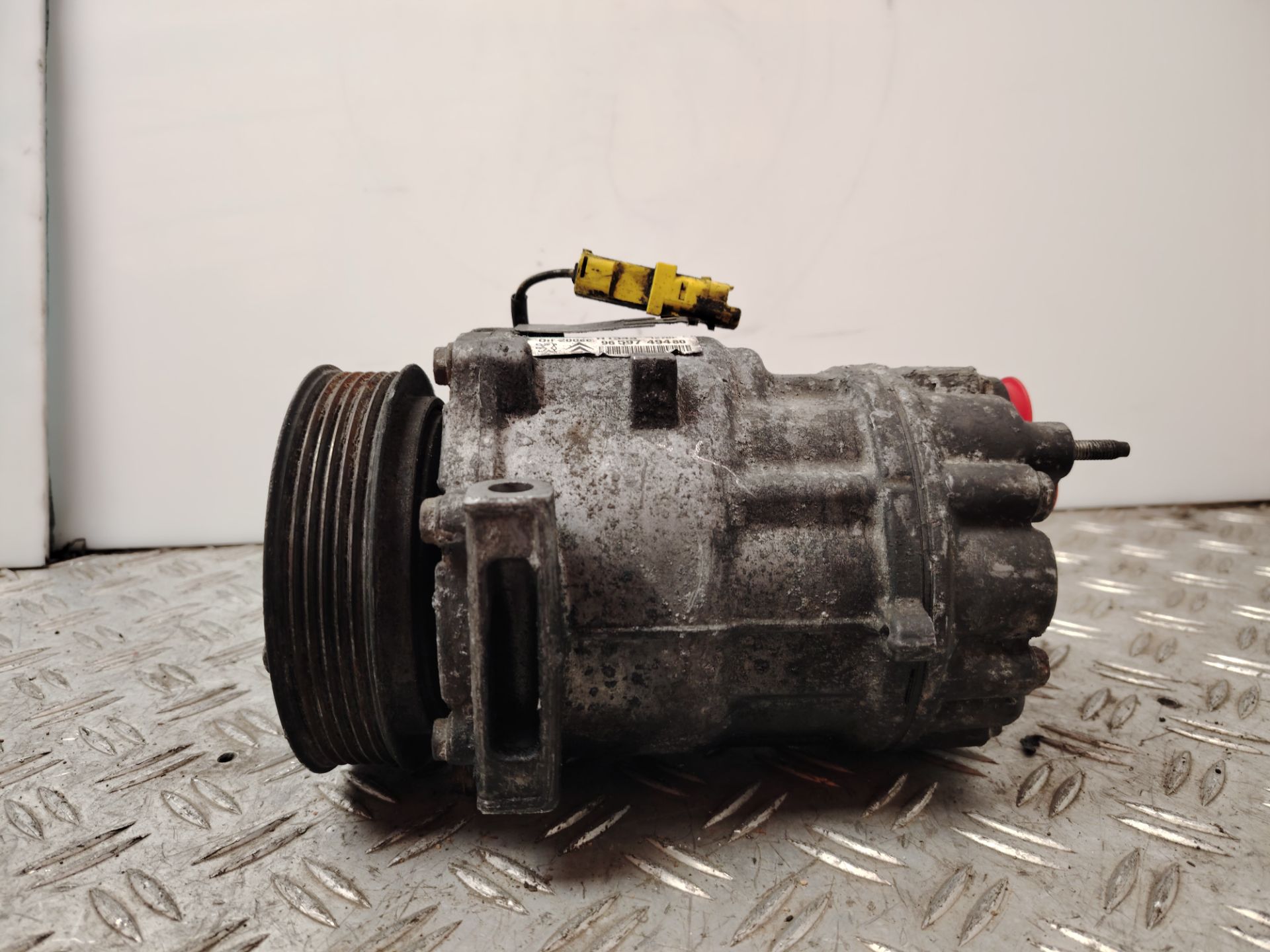 COMPRESOR AIRE ACONDICIONADO 136997