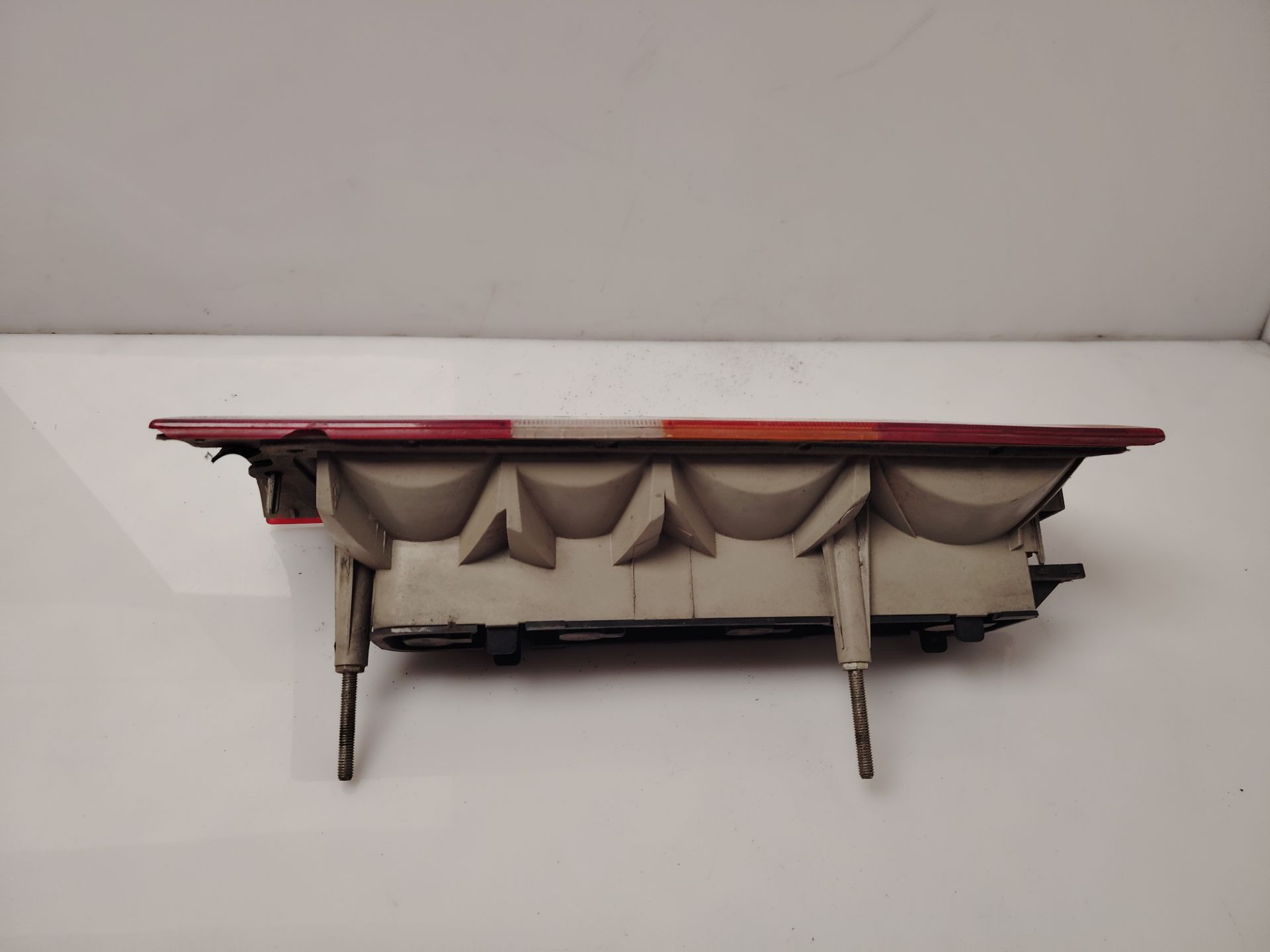 PILOTO TRASERO IZQUIERDO 138419