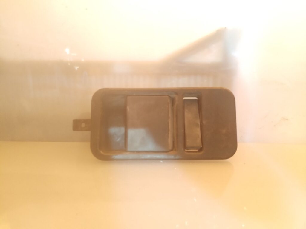 MANETA INTERIOR LATERAL DERECHA 137037