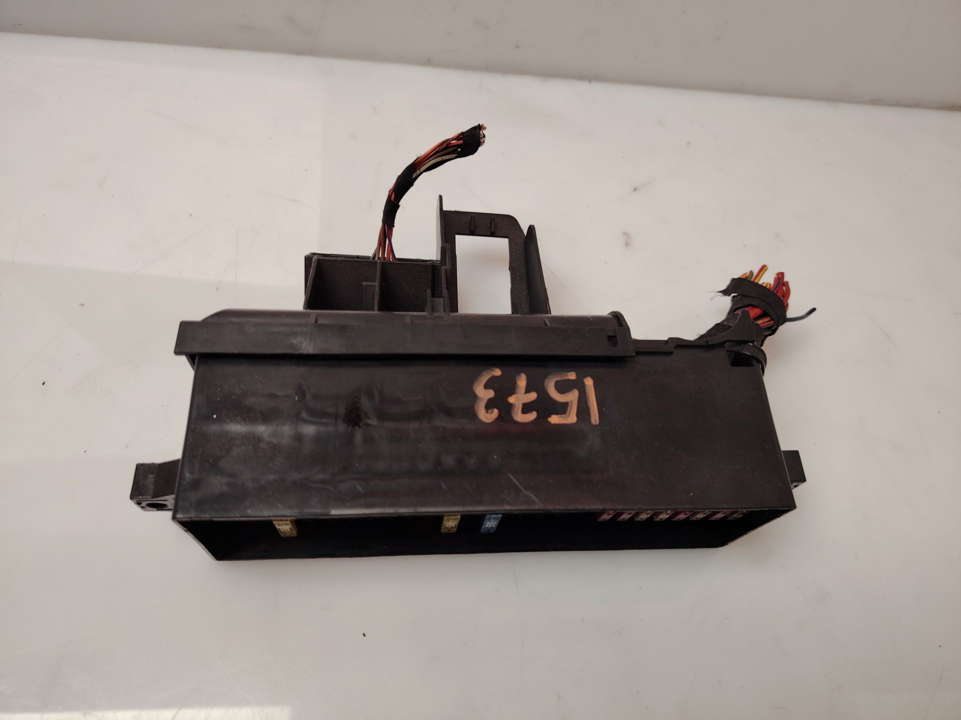 CAJA RELES / FUSIBLES 138285