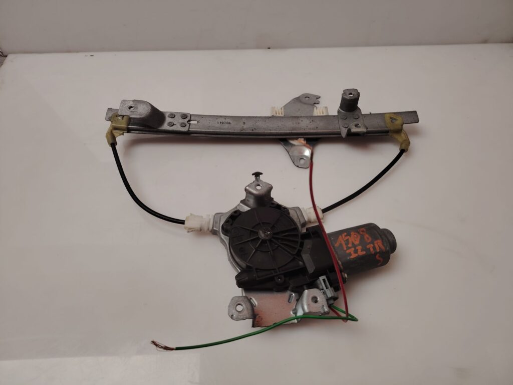 ELEVALUNAS TRASERO IZQUIERDO 137139