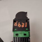 MANDO ELEVALUNAS DELANTERO IZQUIERDO 137612