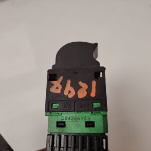 MANDO ELEVALUNAS DELANTERO IZQUIERDO 137612