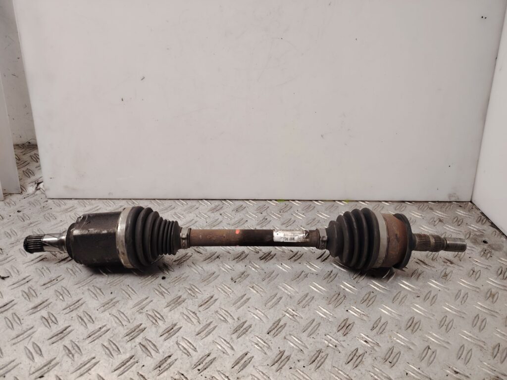 TRANSMISION DELANTERA IZQUIERDA 137449