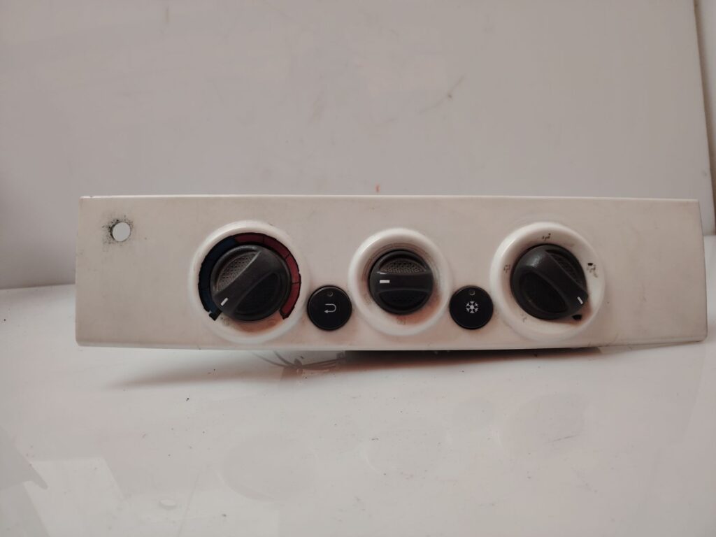 MANDO CALEFACCION / AIRE ACONDICIONADO 137706