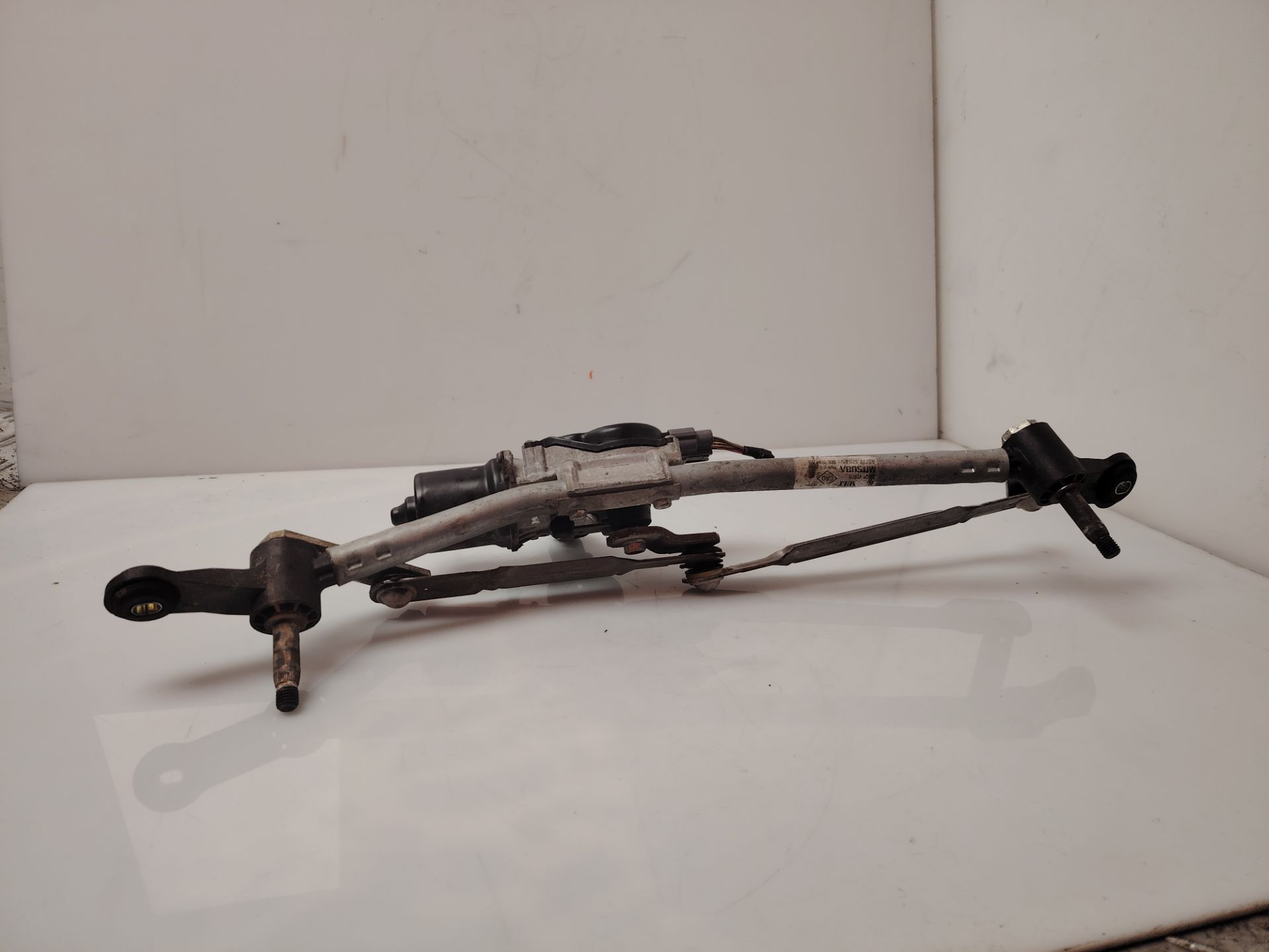 MOTOR LIMPIA DELANTERO 136787