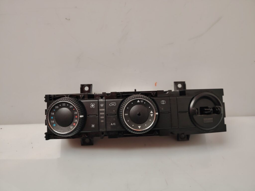 MANDO CALEFACCION / AIRE ACONDICIONADO 136820