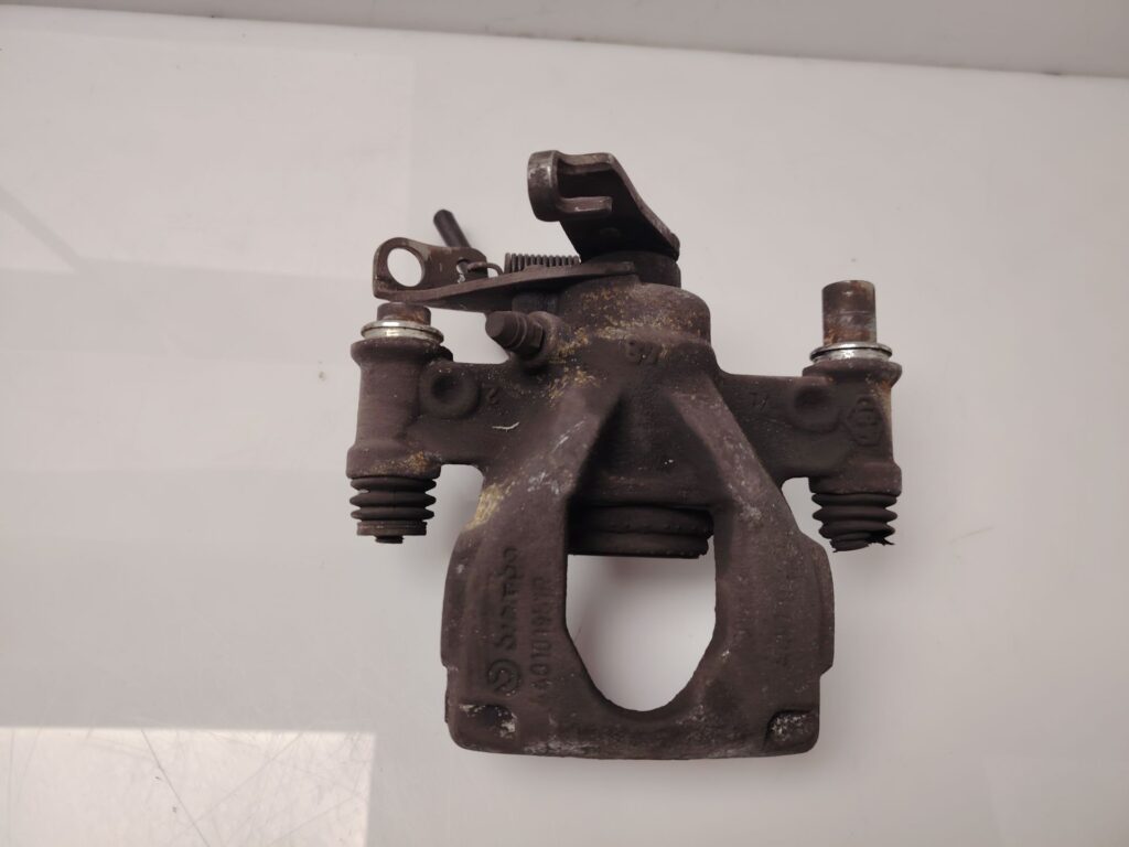 PINZA DE FRENO DELANTERA IZQUIERDA 137959