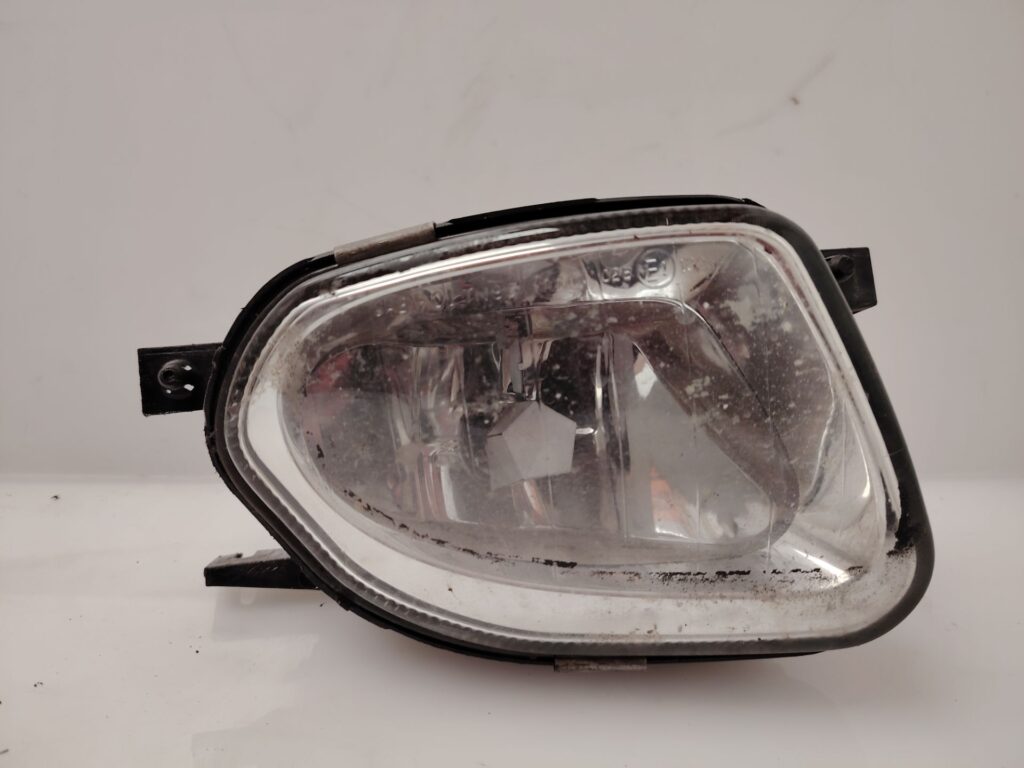 FARO ANTINIEBLA IZQUIERDO 137806