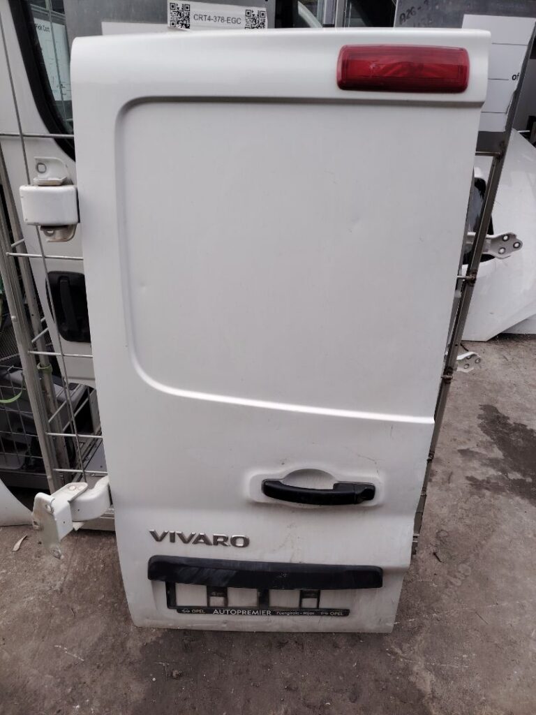 PUERTA TRASERA IZQUIERDA 138242