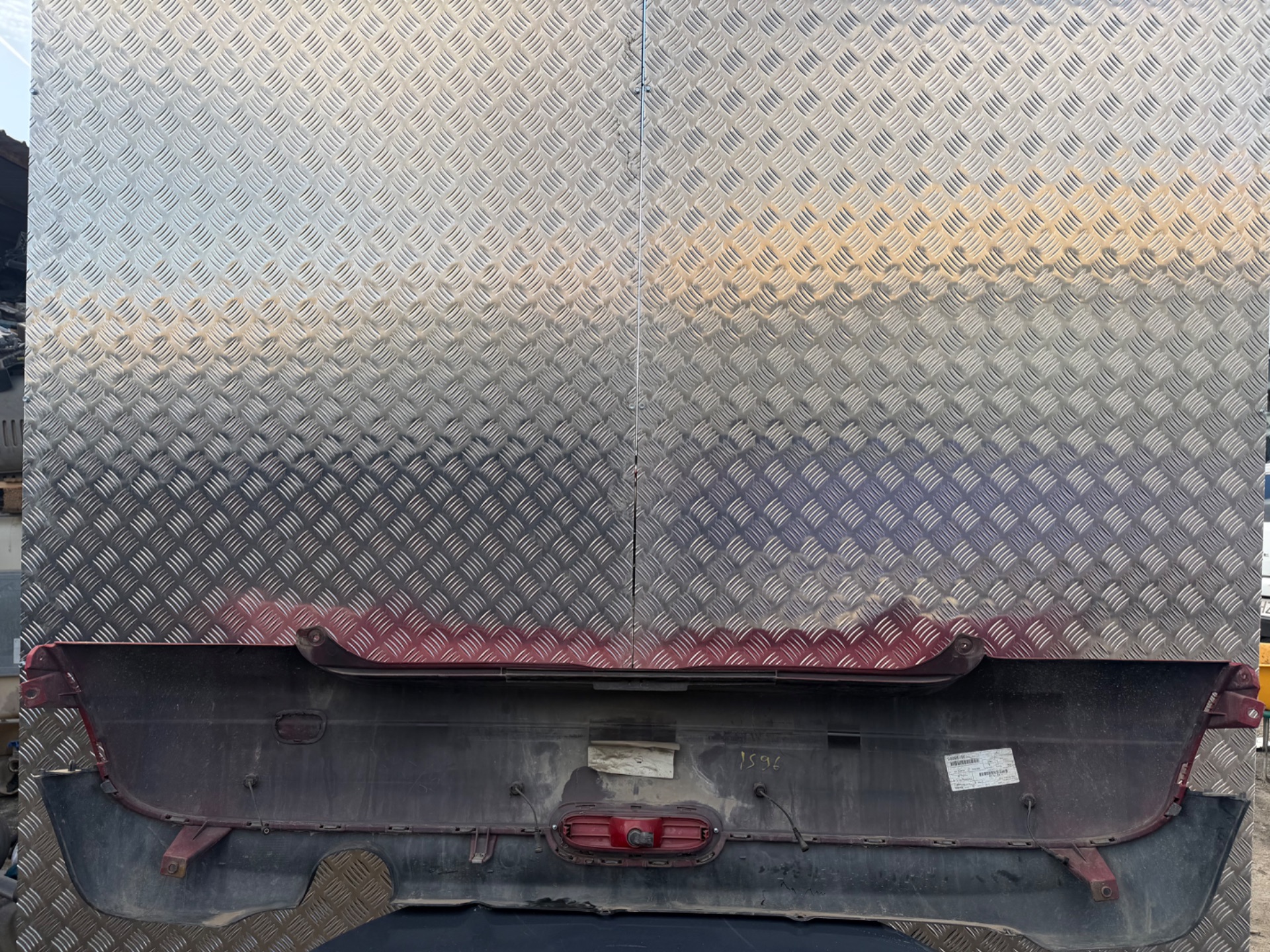 PARAGOLPES TRASERO 138553