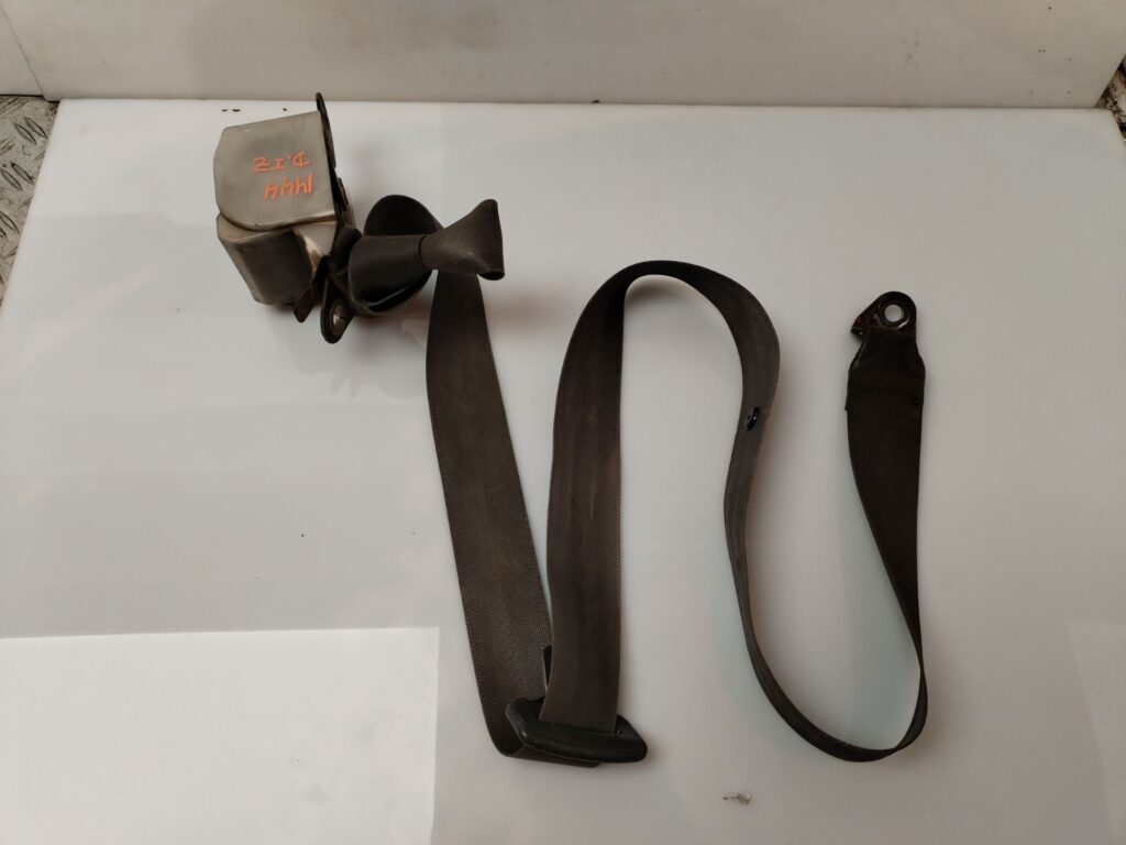 CINTURON SEGURIDAD DELANTERO IZQUIERDO 135913