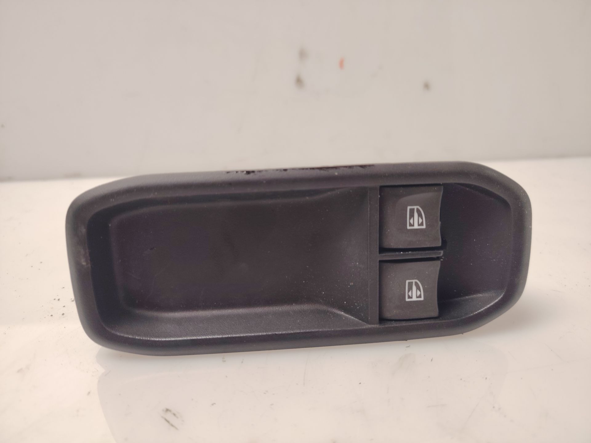 MANDO ELEVALUNAS DELANTERO IZQUIERDO 138113