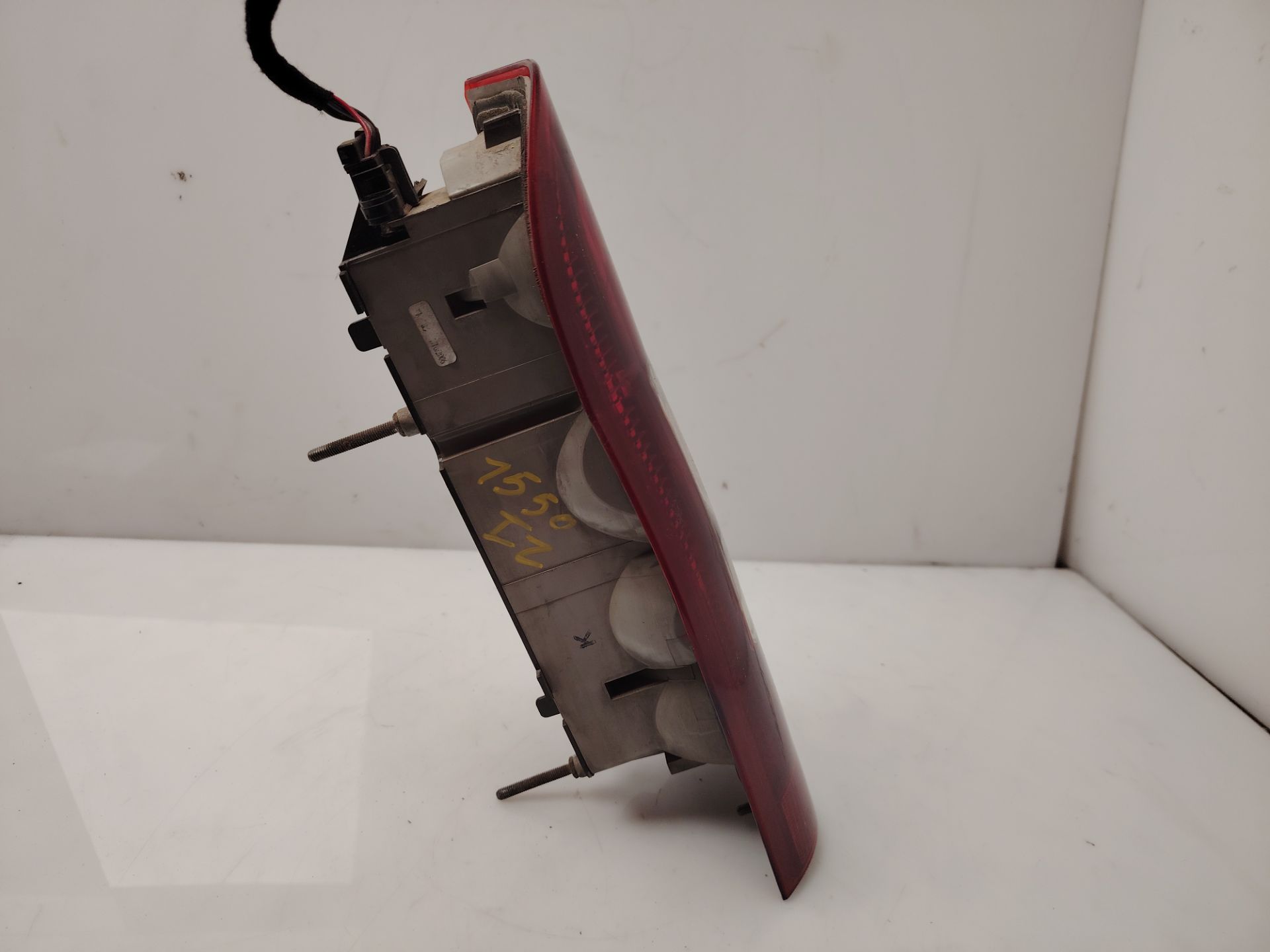 PILOTO TRASERO IZQUIERDO 138349