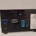 CAJA RELES / FUSIBLES 137588